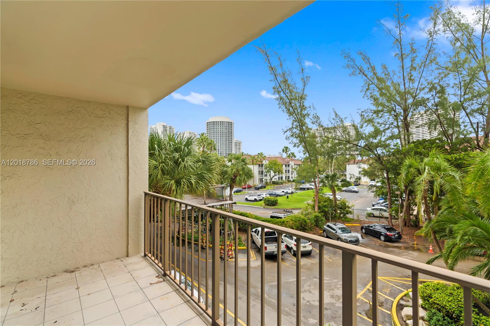 18151 NE 31st Ct # 305