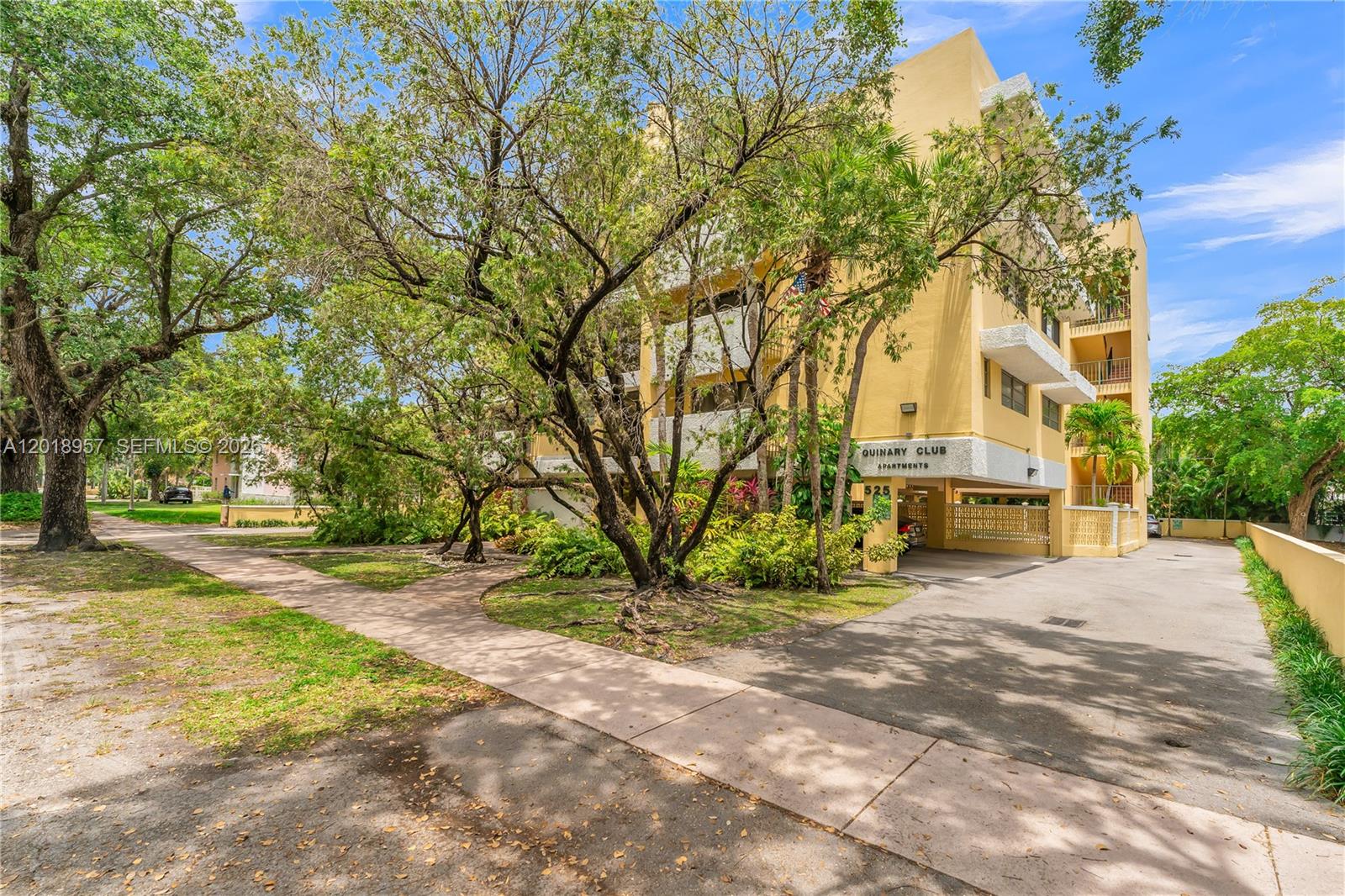 525 Coral Way # 402
