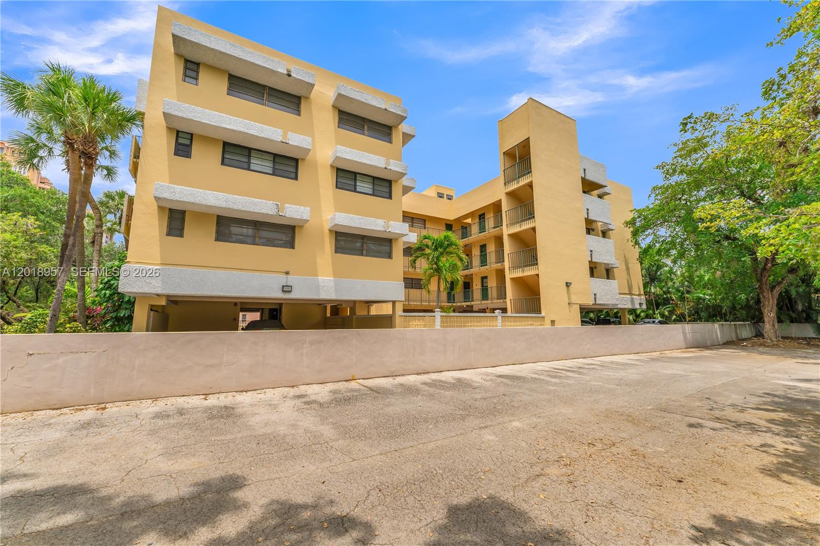 525 Coral Way # 402