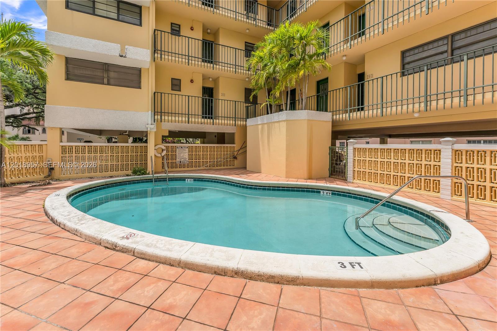 525 Coral Way # 402