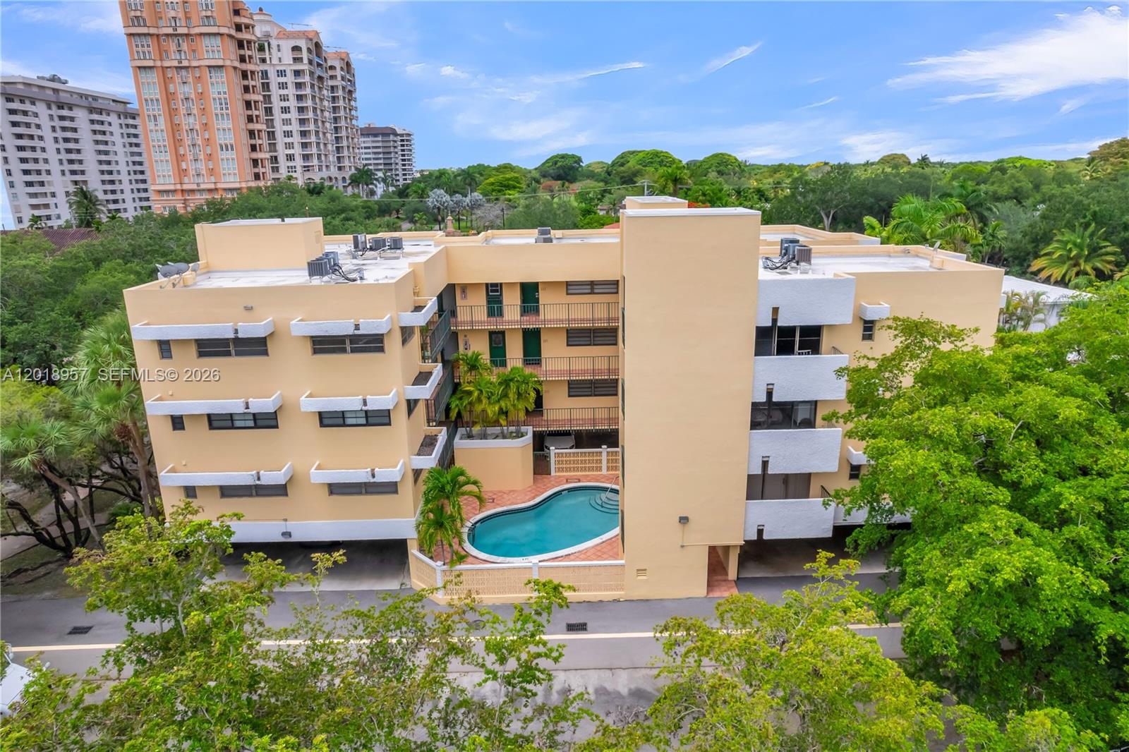 525 Coral Way # 402