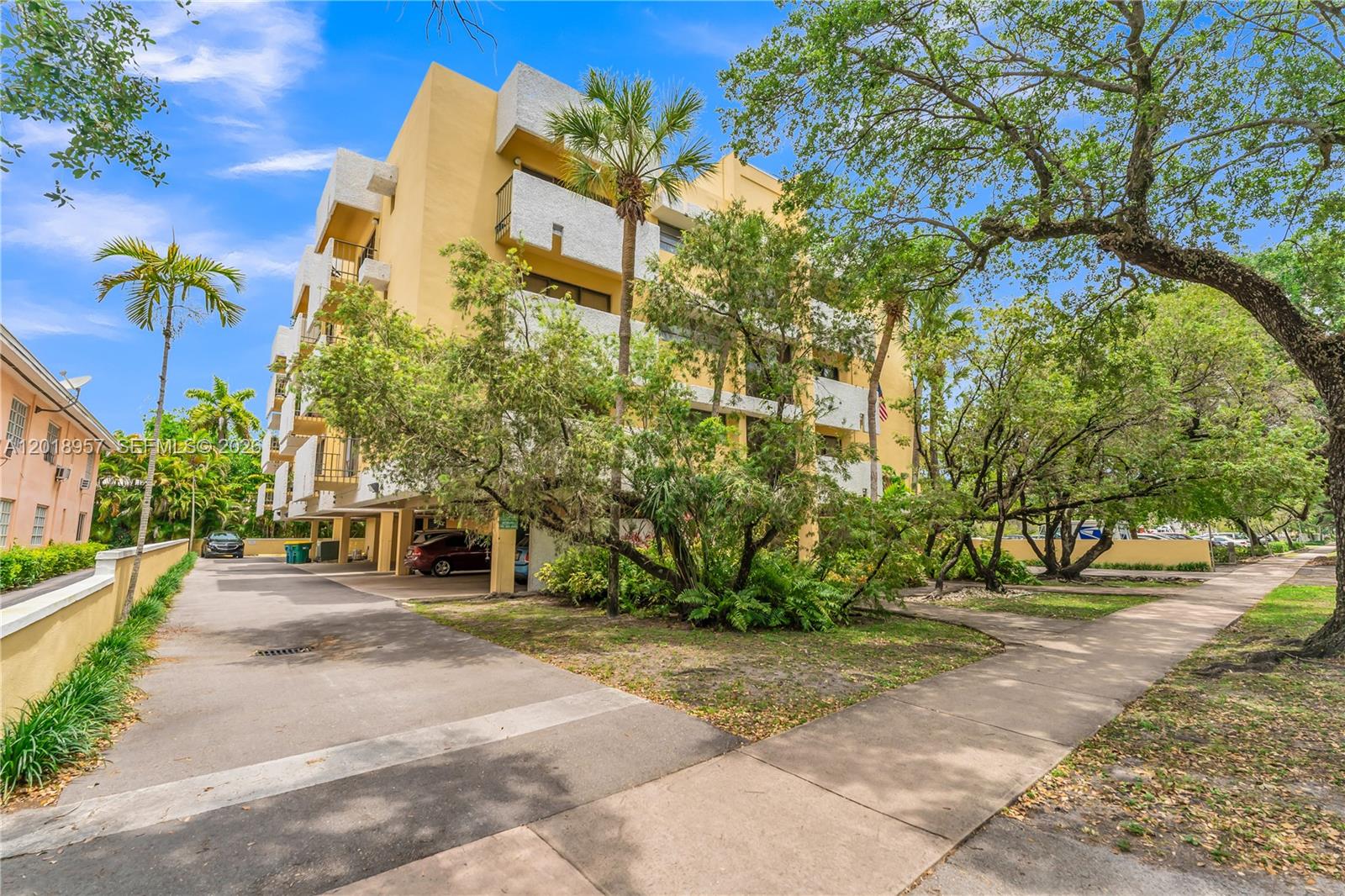 525 Coral Way # 402