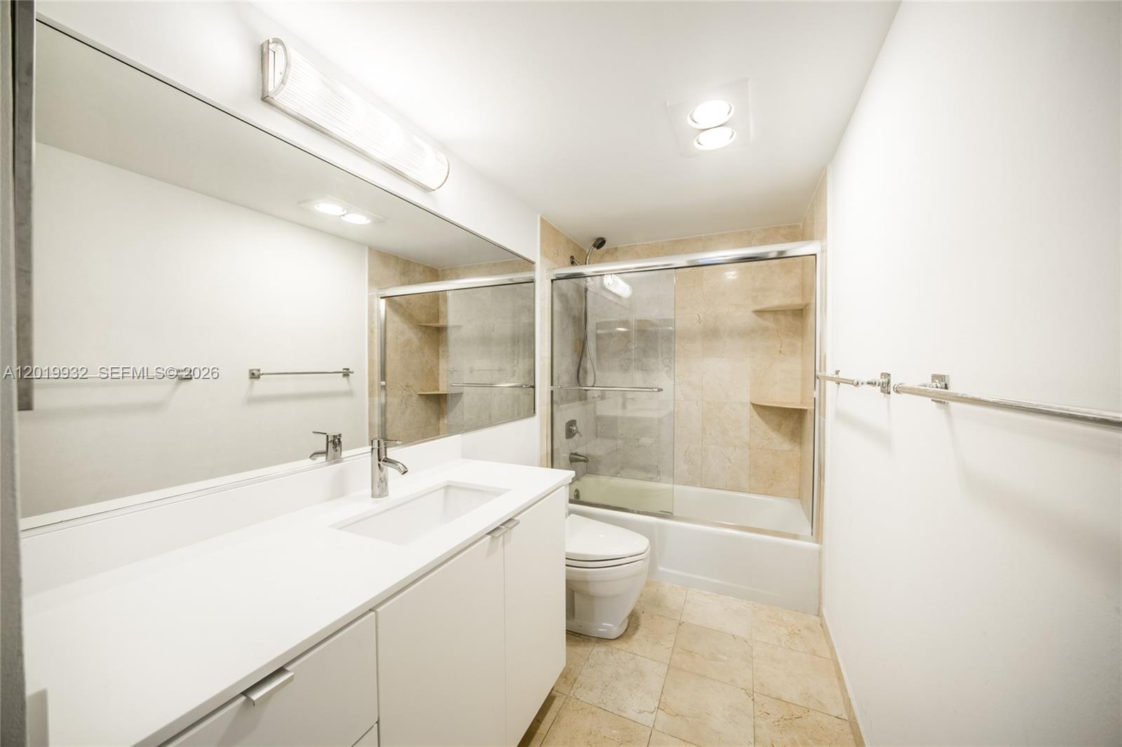 151 Crandon Blvd # 425