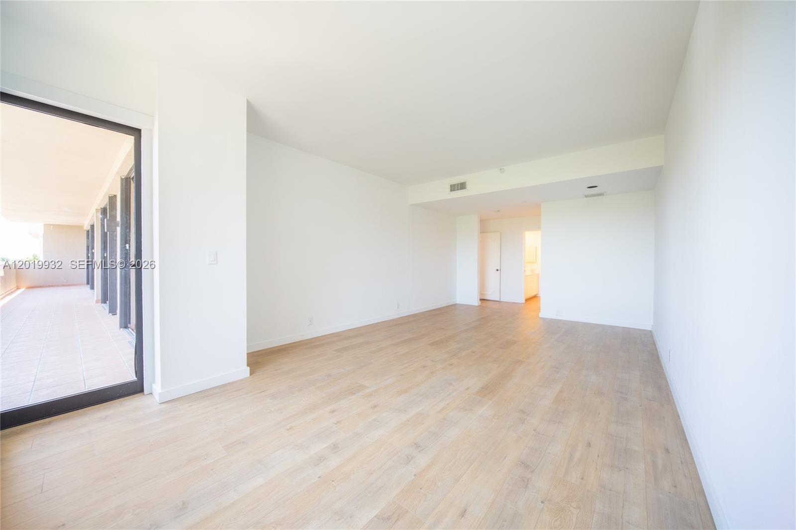 151 Crandon Blvd # 425