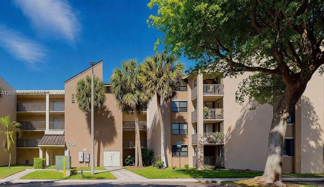 3581 SW 117th Ave # 206 Unit: 5-206