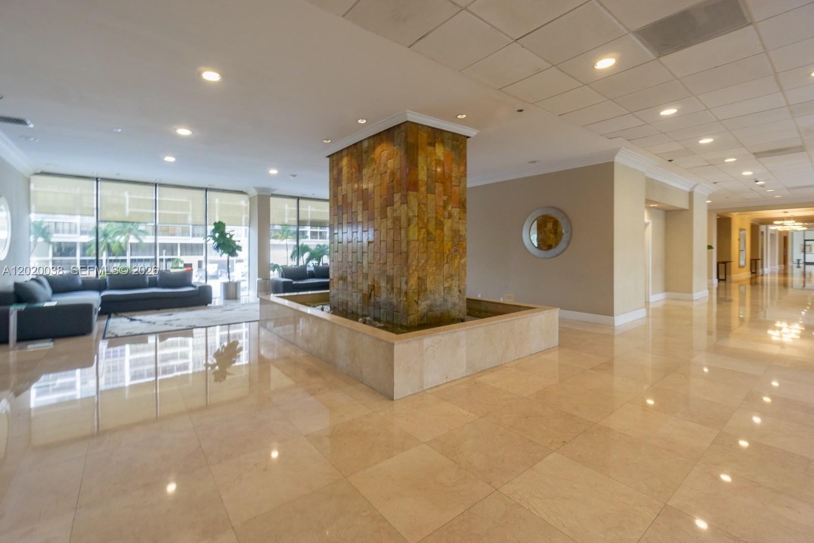 1901 Brickell Ave # B2004