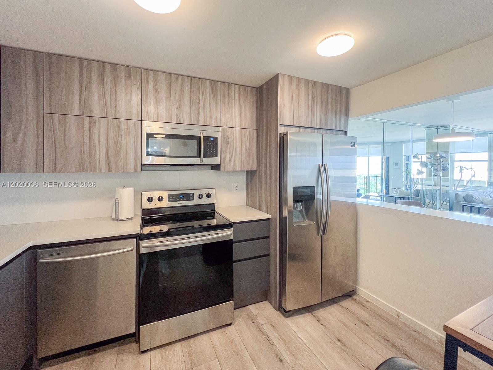 1901 Brickell Ave # B2004