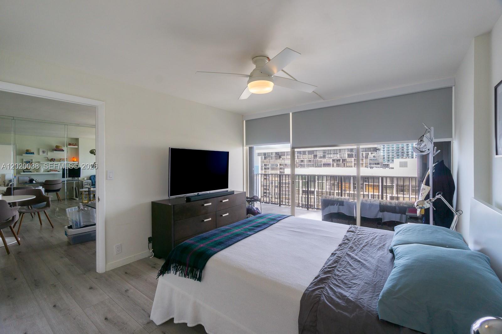 1901 Brickell Ave # B2004
