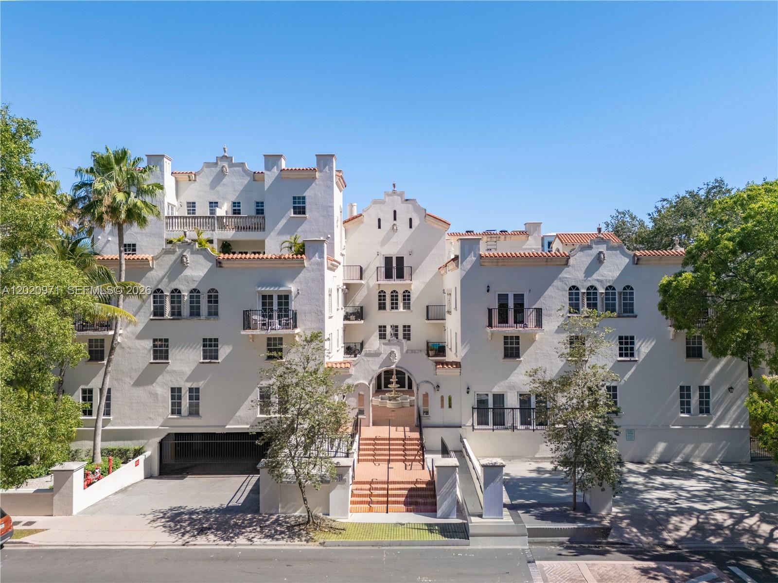 323 Navarre Ave # 403