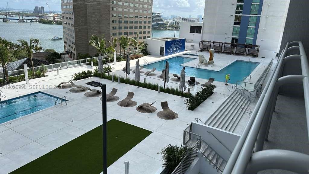 325 S BISCAYNE BL # 1516