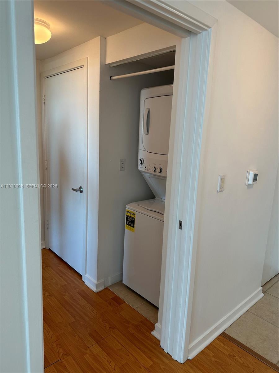 325 S BISCAYNE BL # 1516