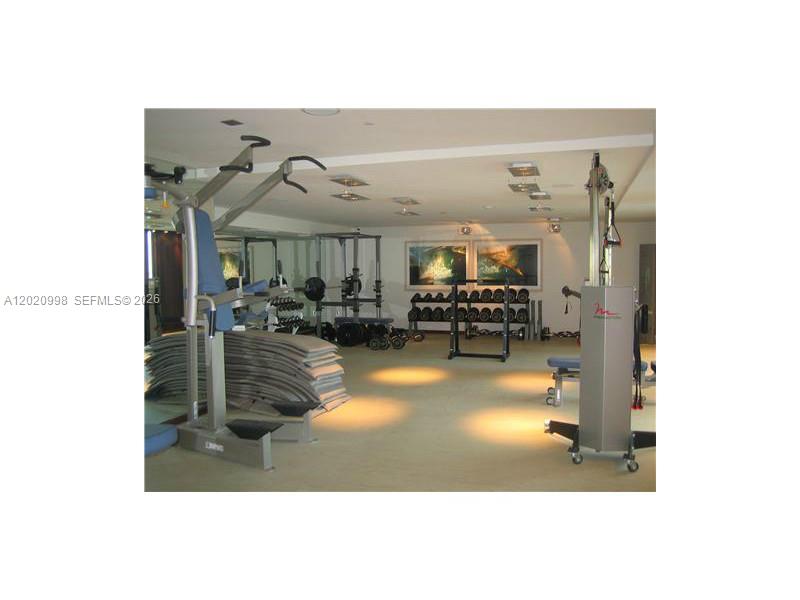 325 S BISCAYNE BL # 1516