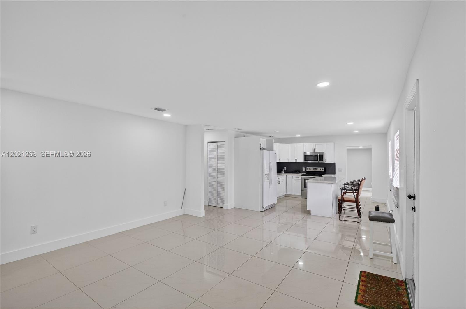 8224 NW 1st Pl