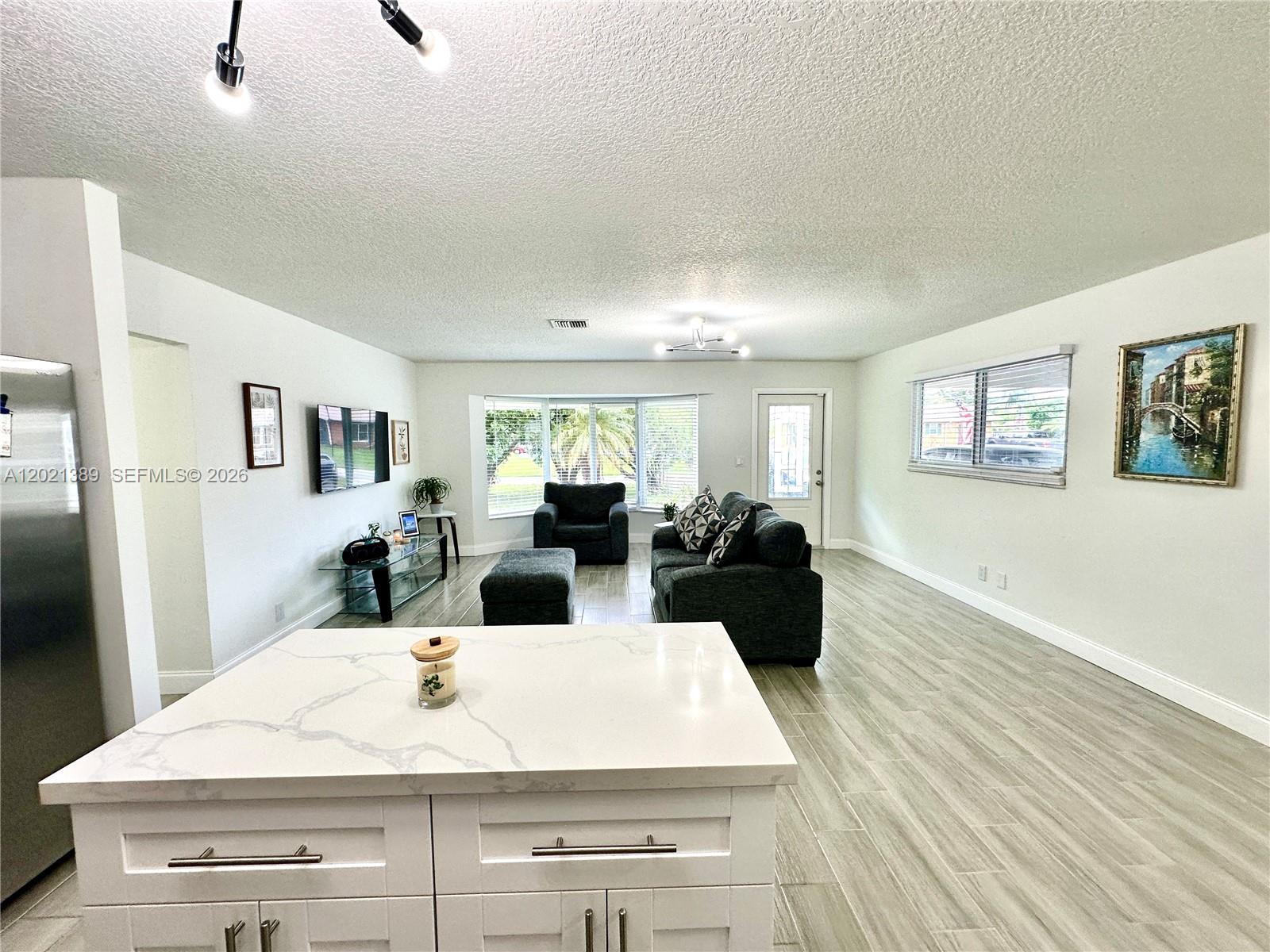3511 Quentin Ave