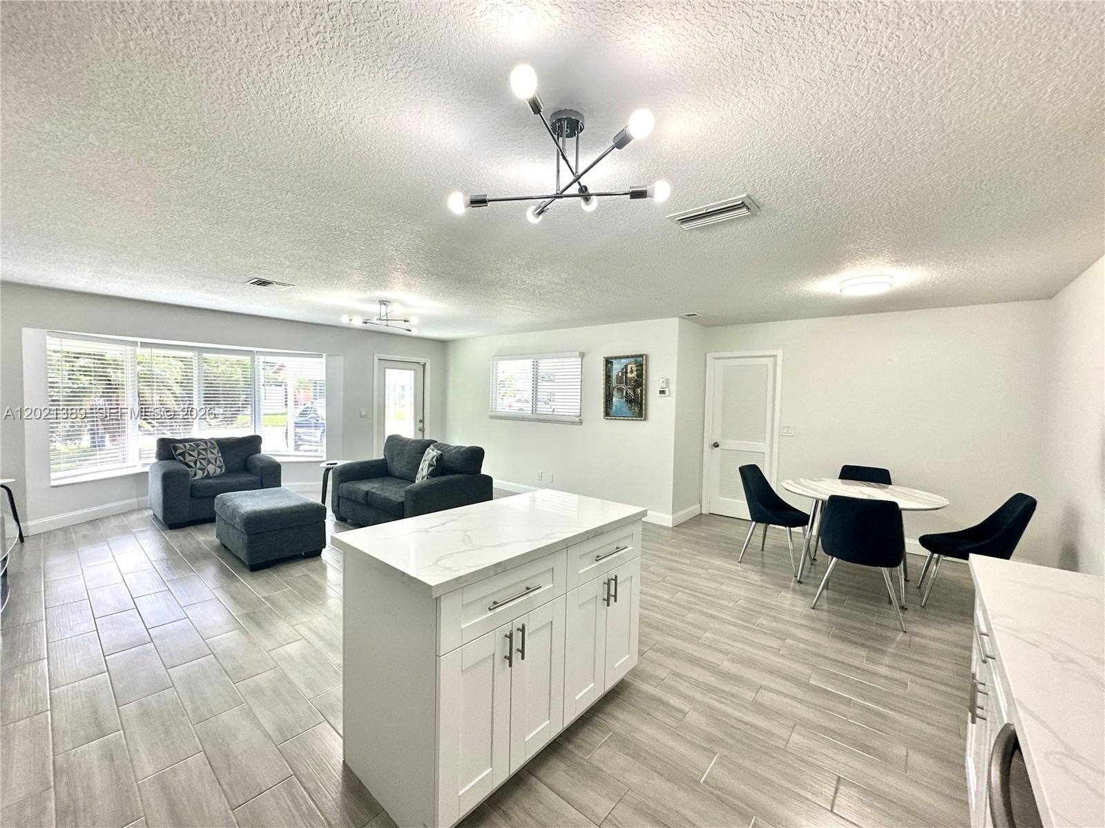 3511 Quentin Ave