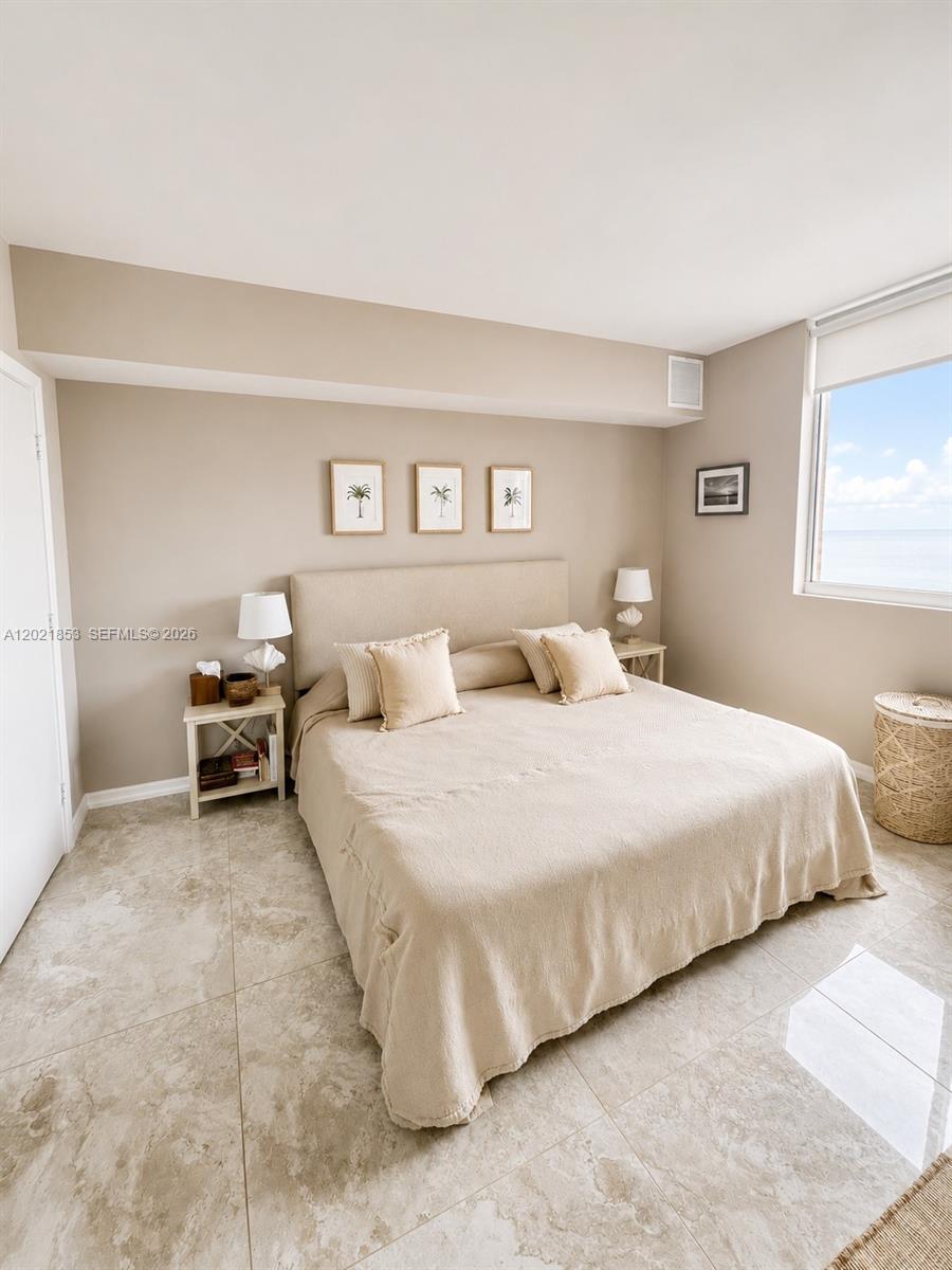 55 SE 6th St # 3001