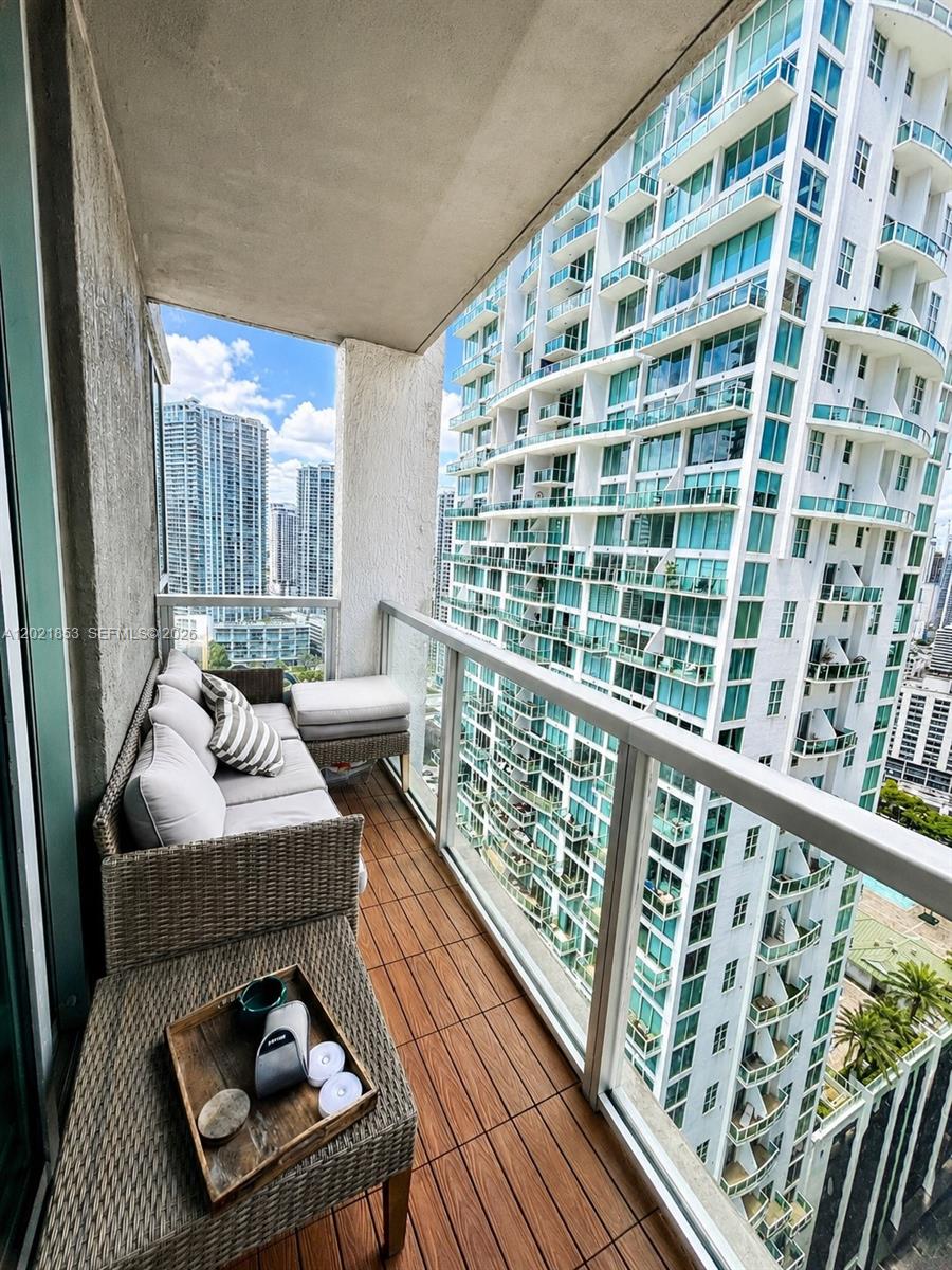 55 SE 6th St # 3001