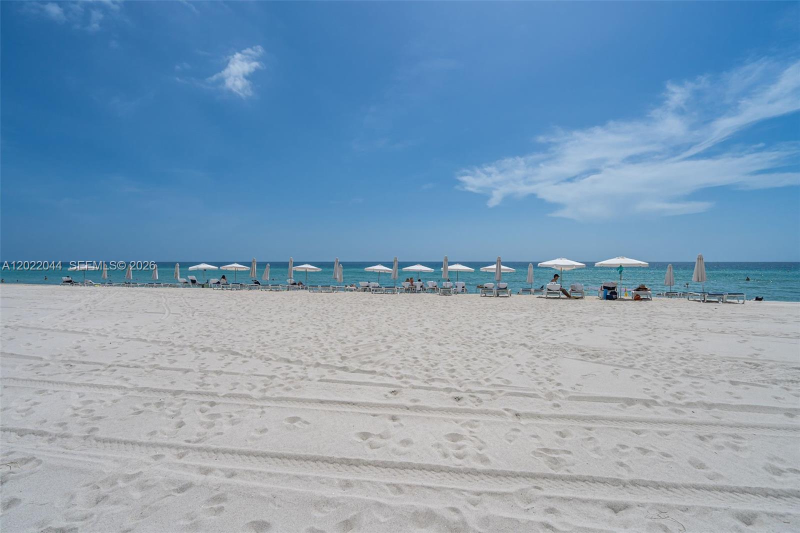 15811 Collins Ave # 3407