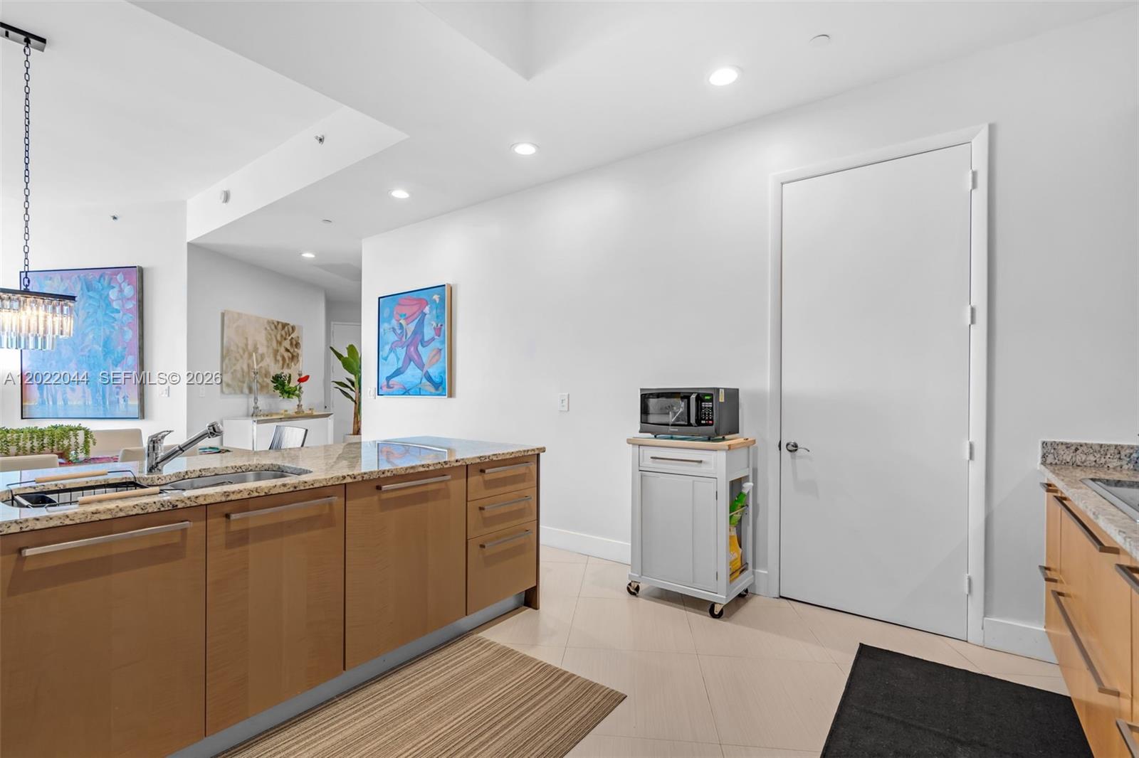 15811 Collins Ave # 3407