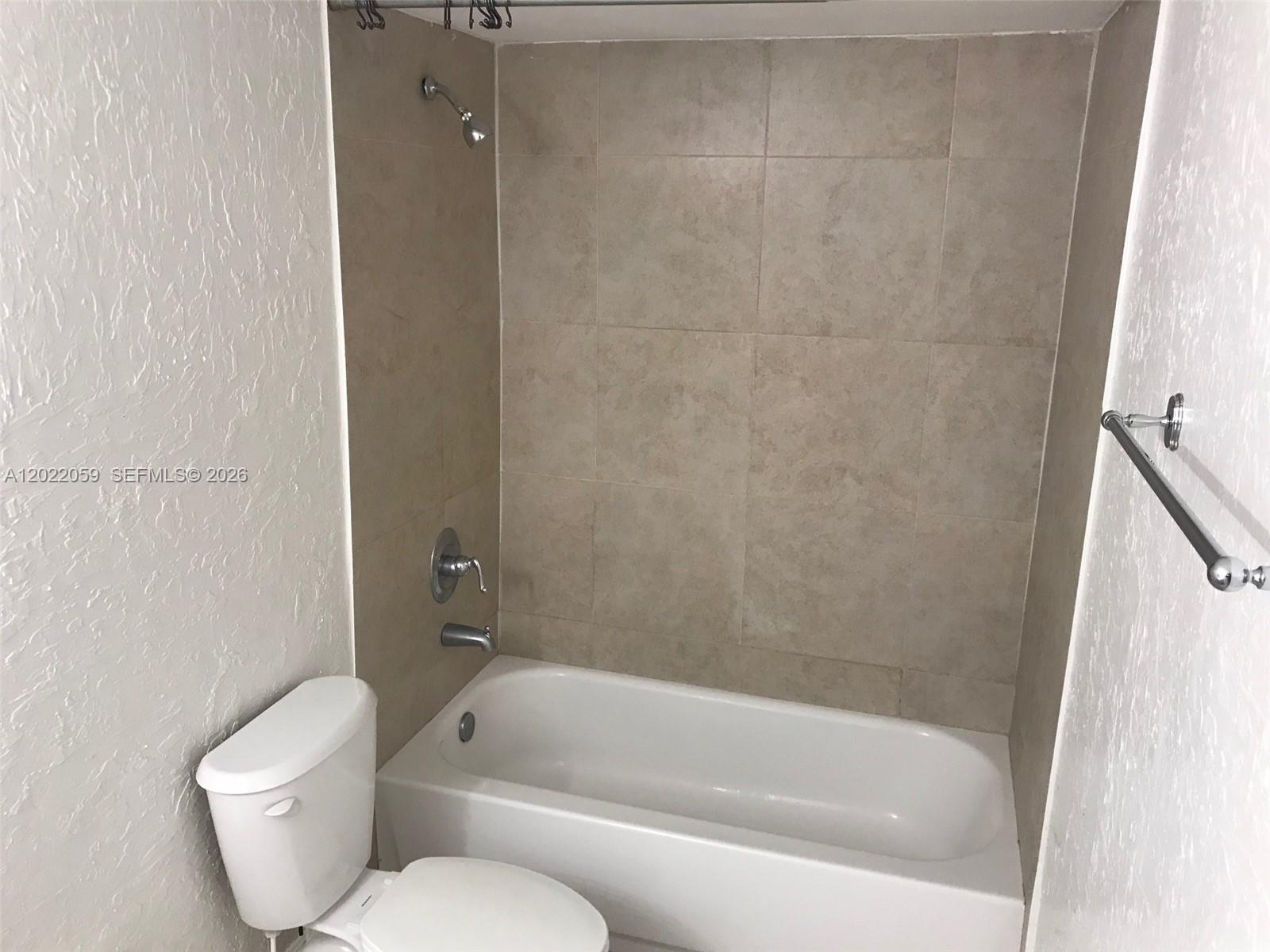 13120 SW 92nd Ave # 222 Unit: B-222