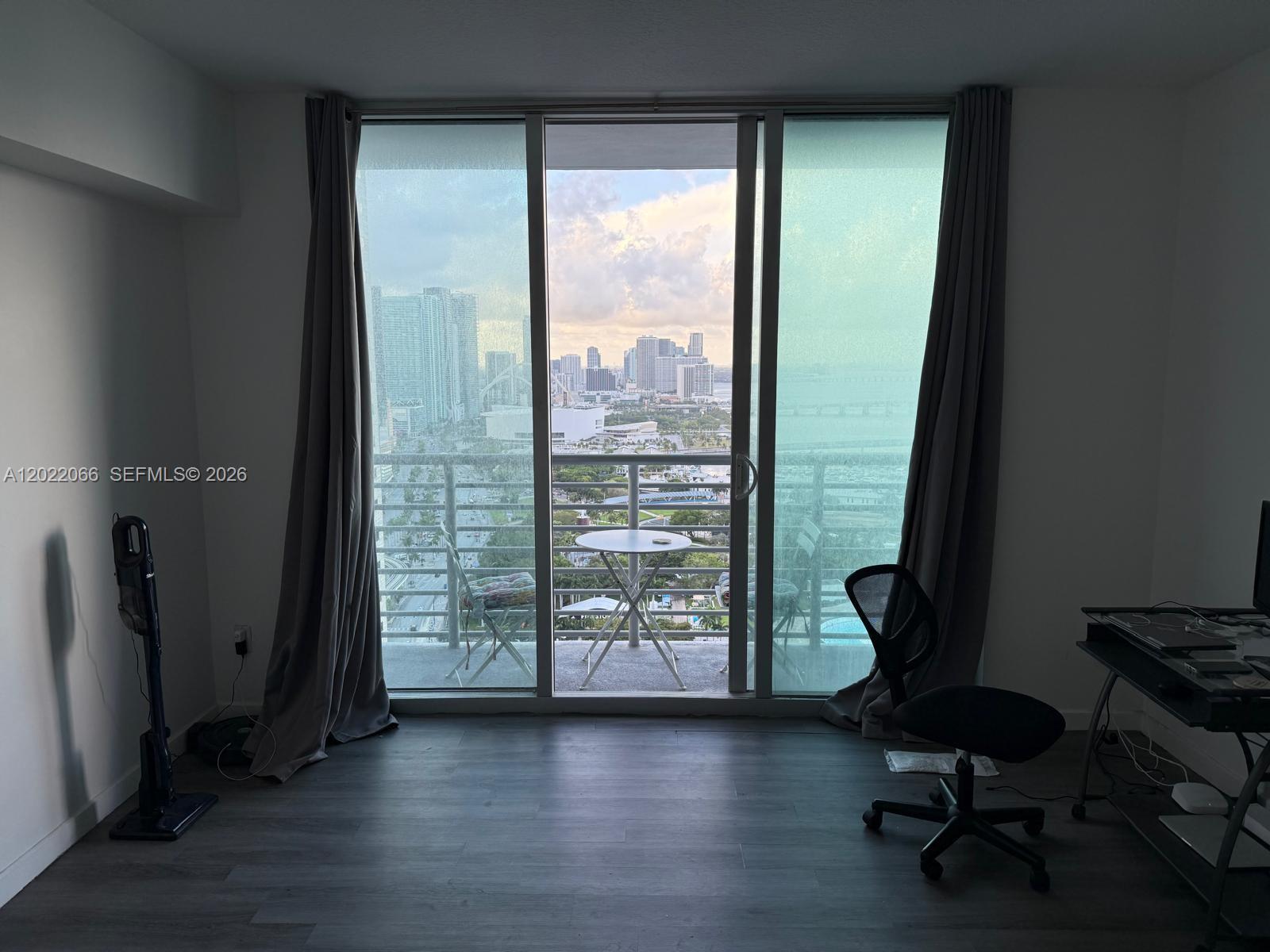 325 S Biscayne Blvd # 3620