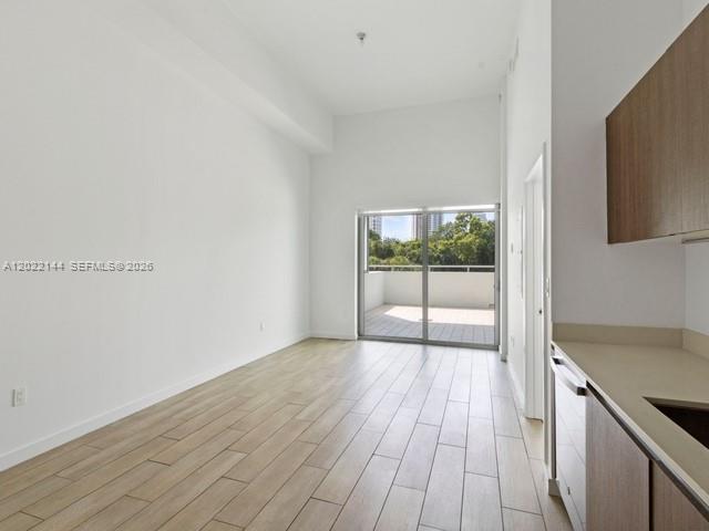 1600 SW 1 Ave # 305