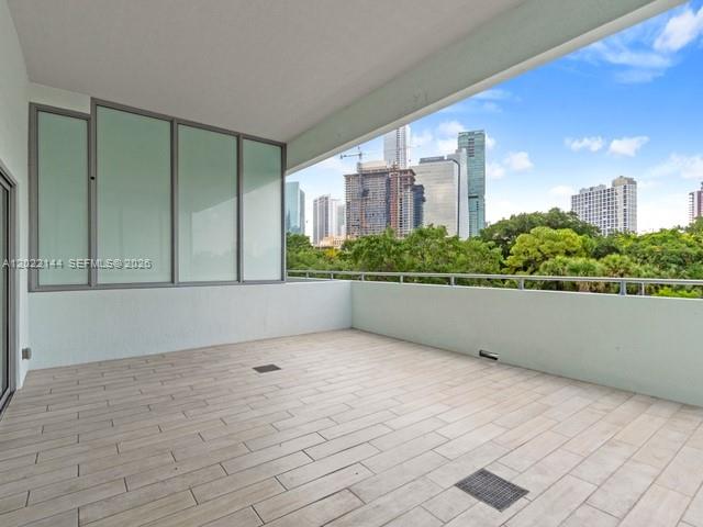 1600 SW 1 Ave # 305