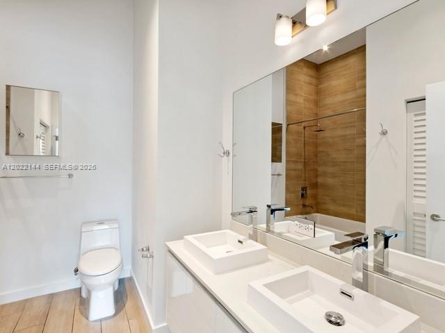 1600 SW 1 Ave # 305