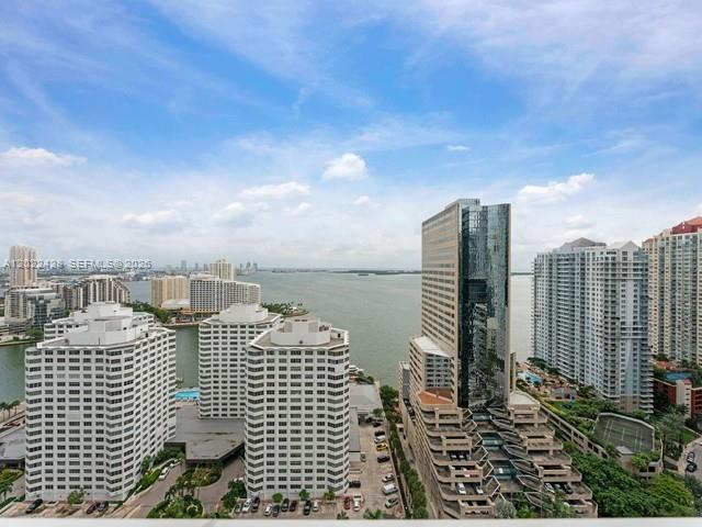 951 Brickell Ave # 2808