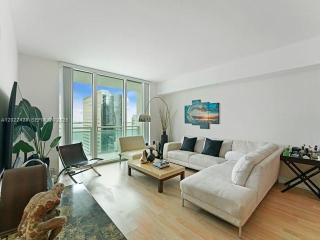 951 Brickell Ave # 2808