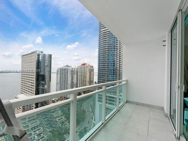 951 Brickell Ave # 2808