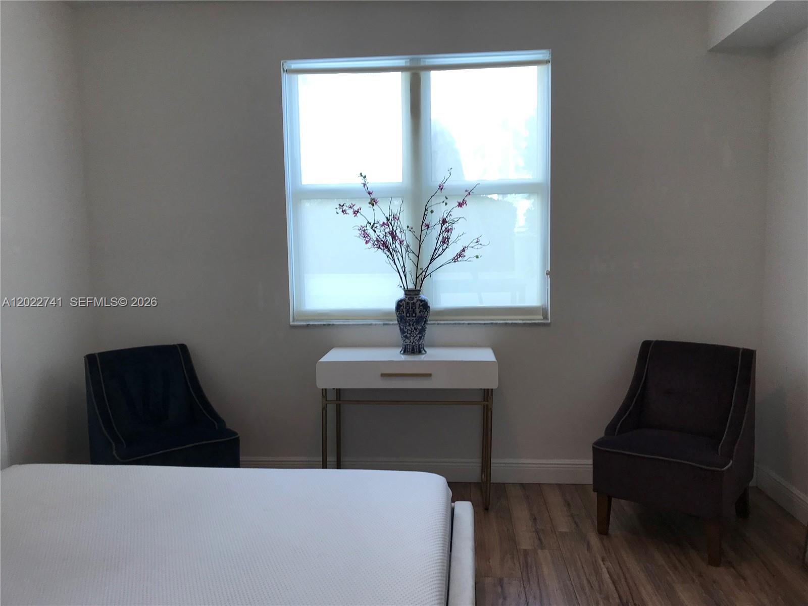 7900 Harbor Island Dr # 523
