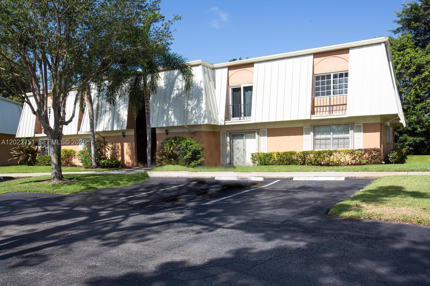 3615 Citrus Trce # 4