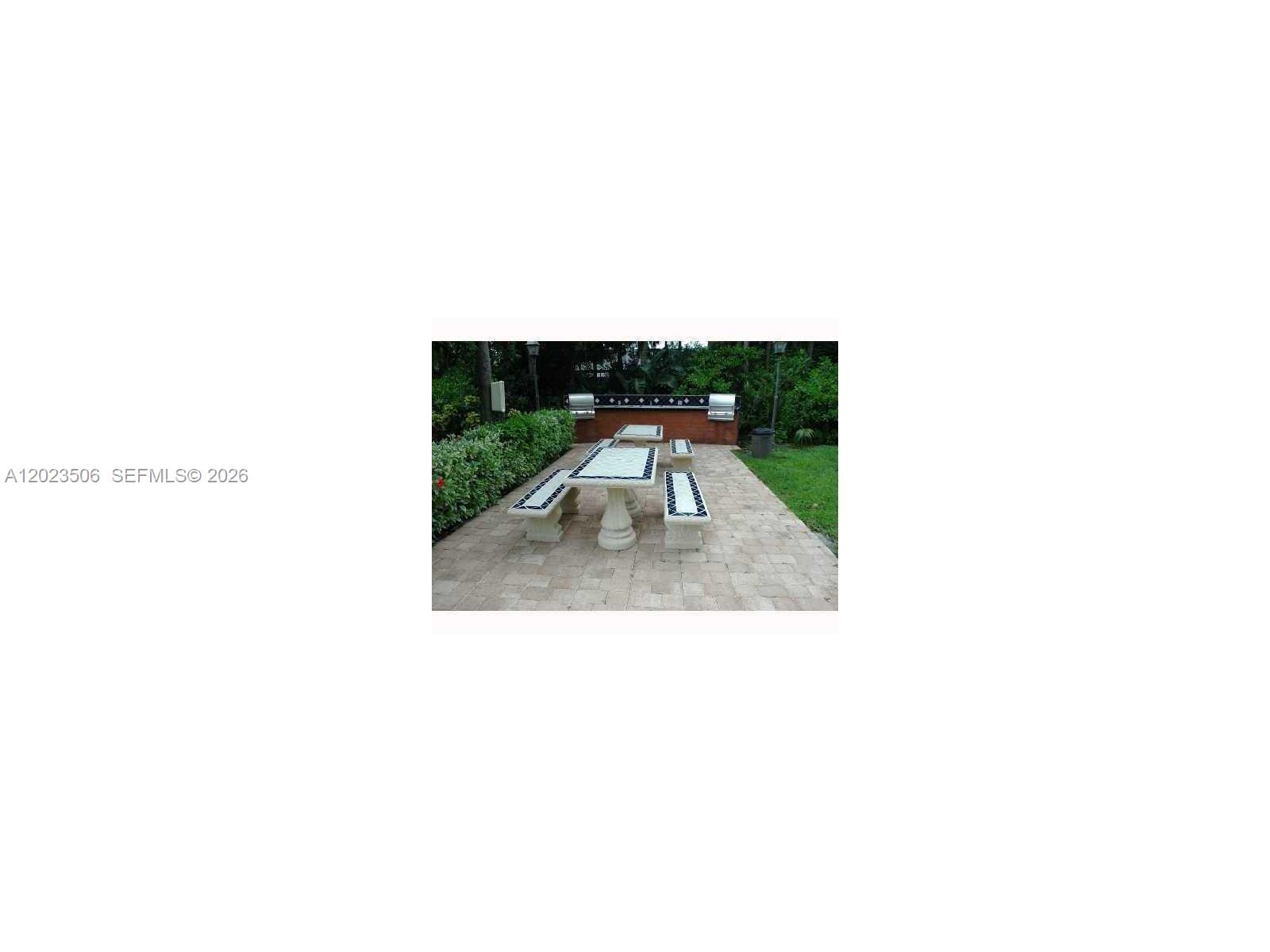 150 SE 25th Rd # 5E