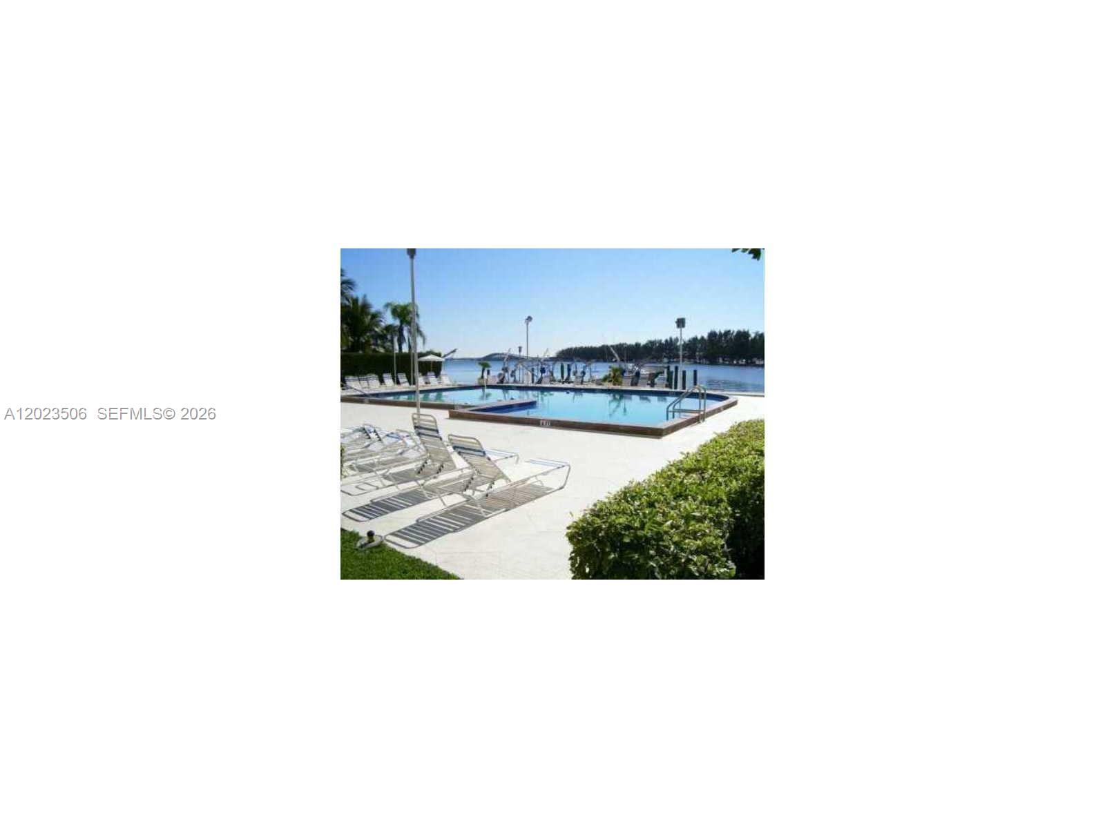 150 SE 25th Rd # 5E