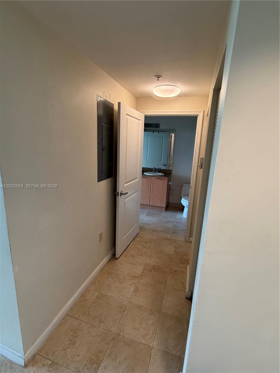 2021 SW 3rd Ave # 902