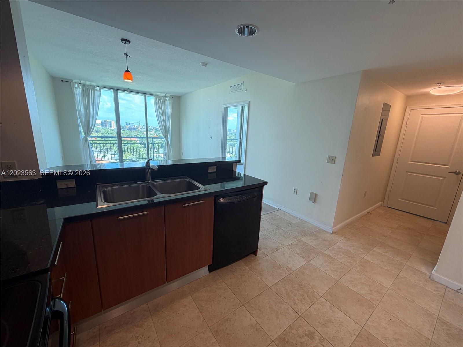 2021 SW 3rd Ave # 902
