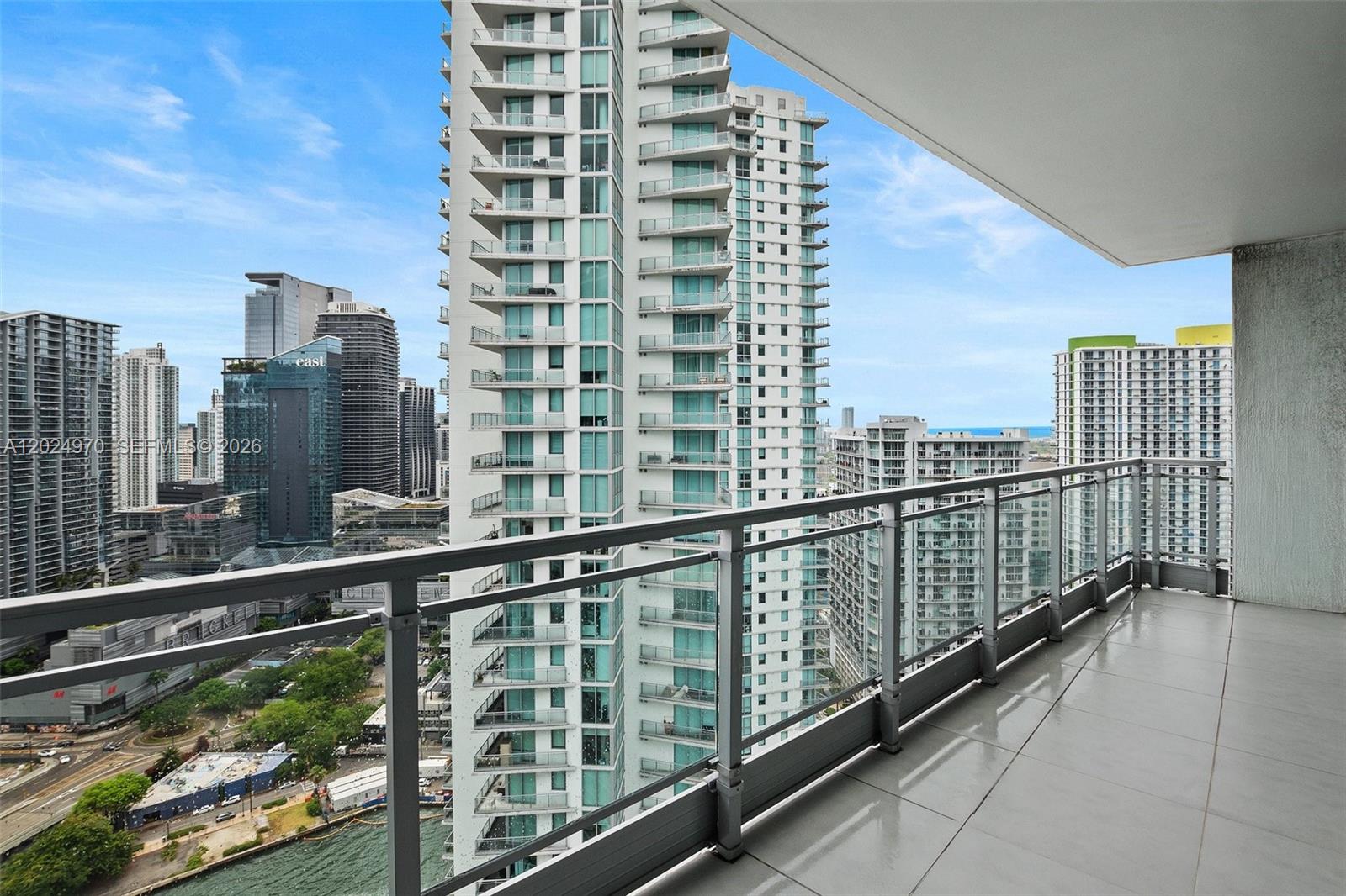 90 SW 3rd St # 3810