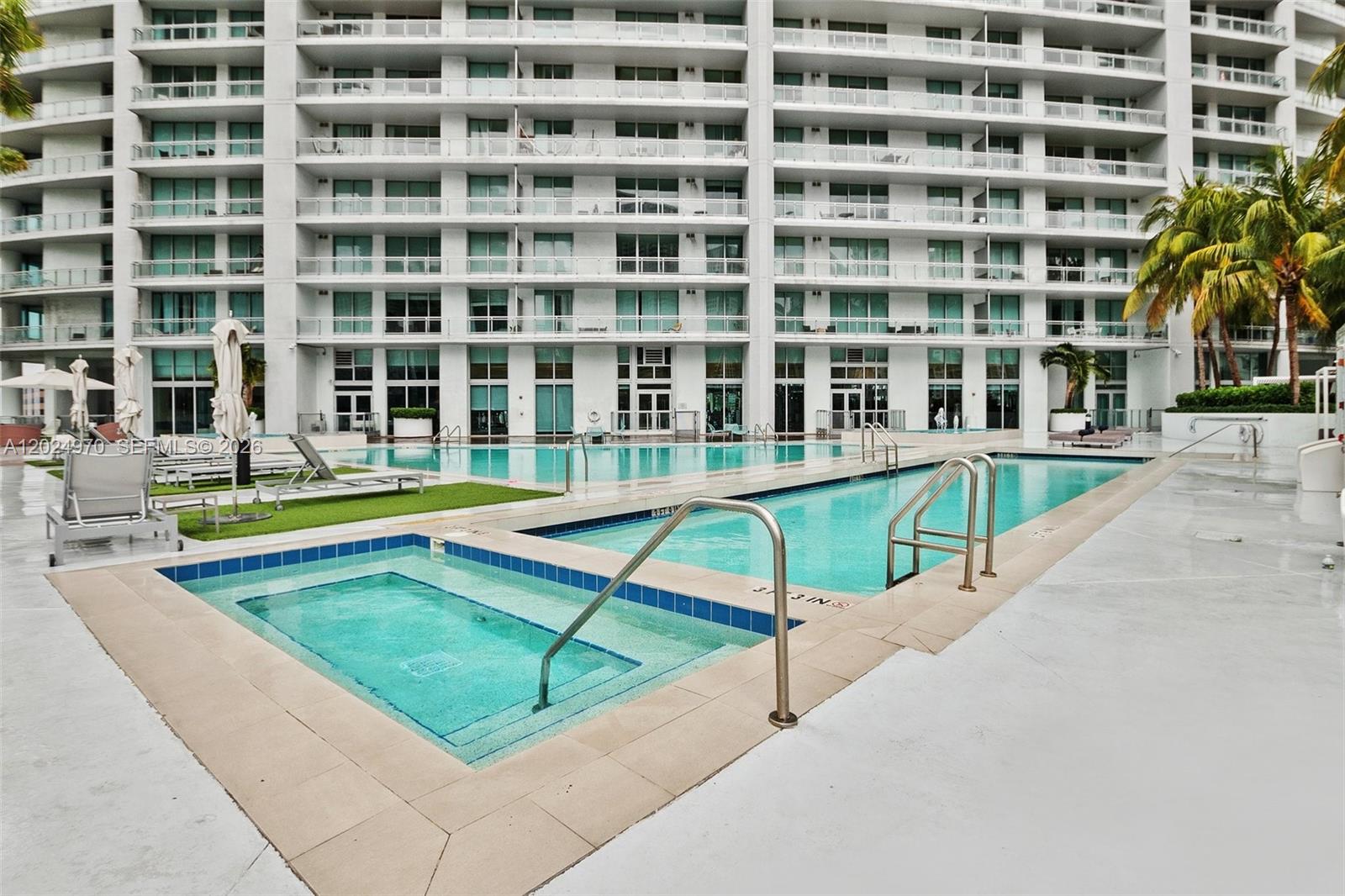 90 SW 3rd St # 3810