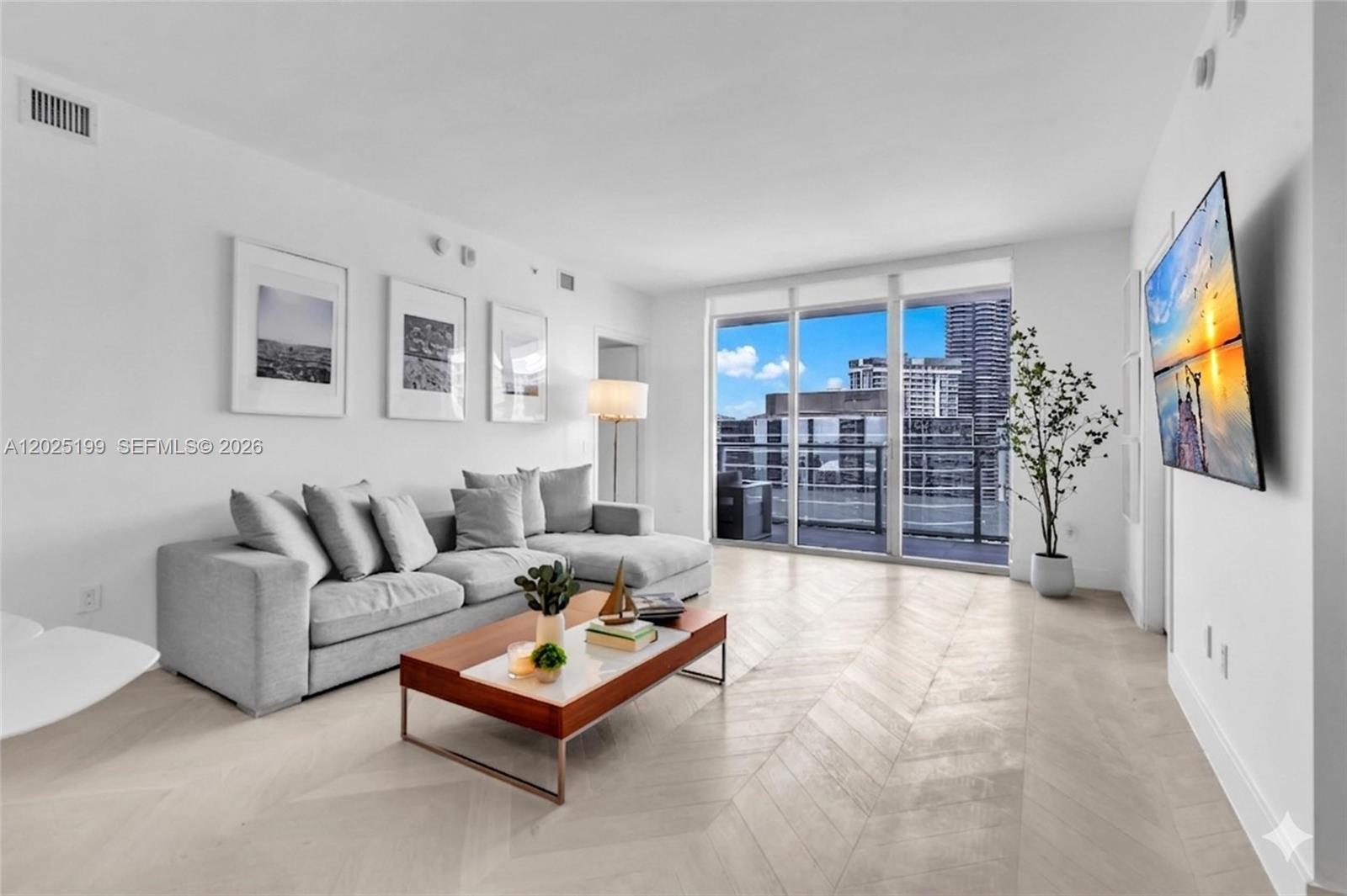 1300 Brickell Bay Dr # 3408