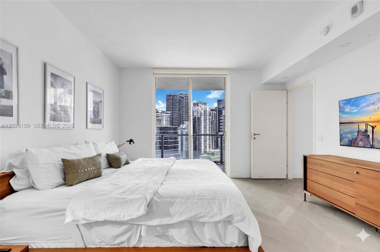 1300 Brickell Bay Dr # 3408