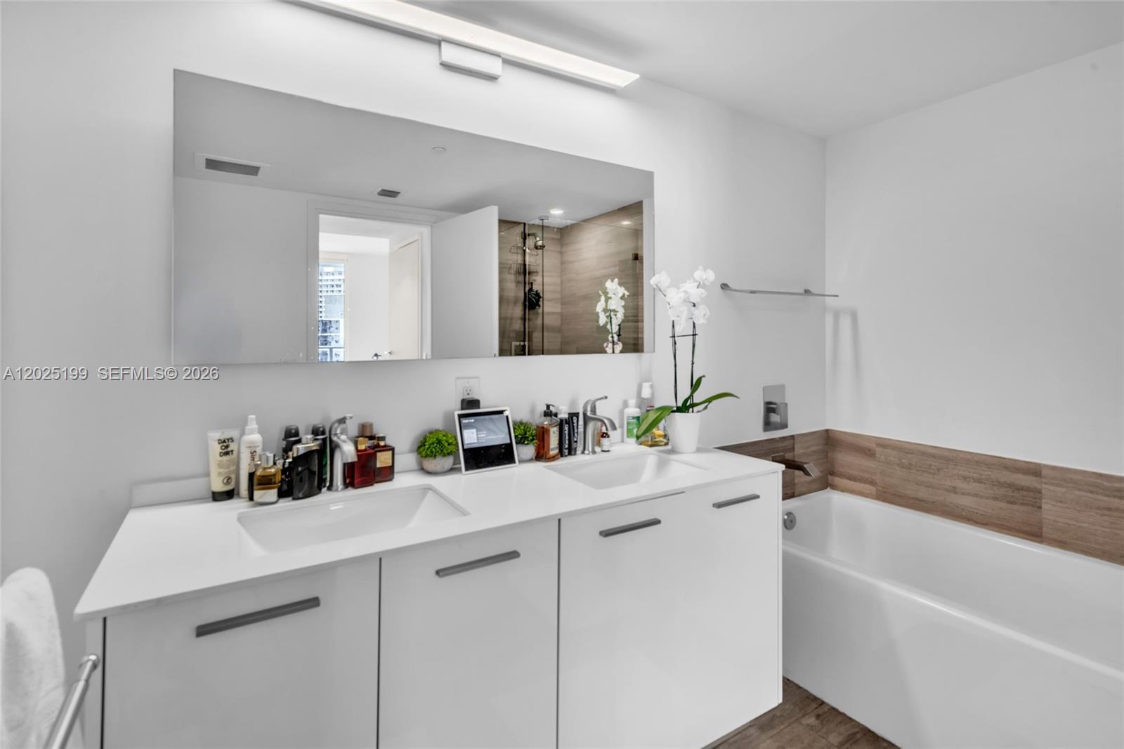 1300 Brickell Bay Dr # 3408