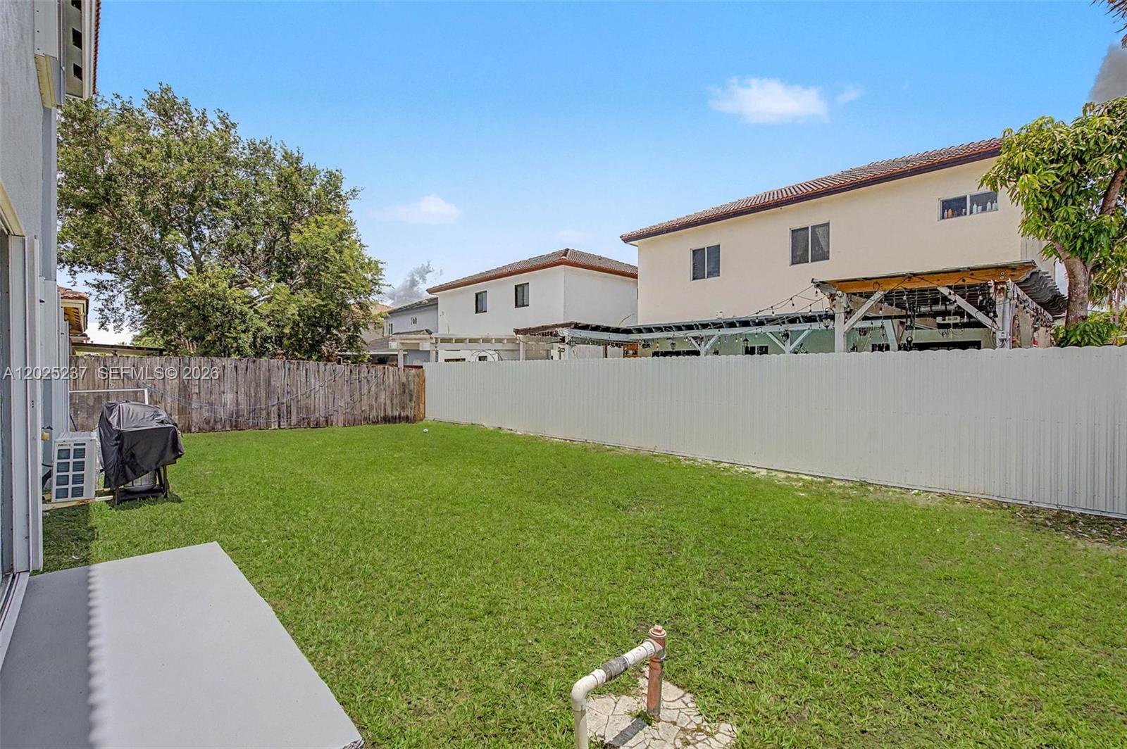 1551 SW 154th Ct