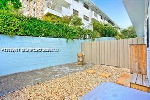 2539 S Bayshore Dr # 110B