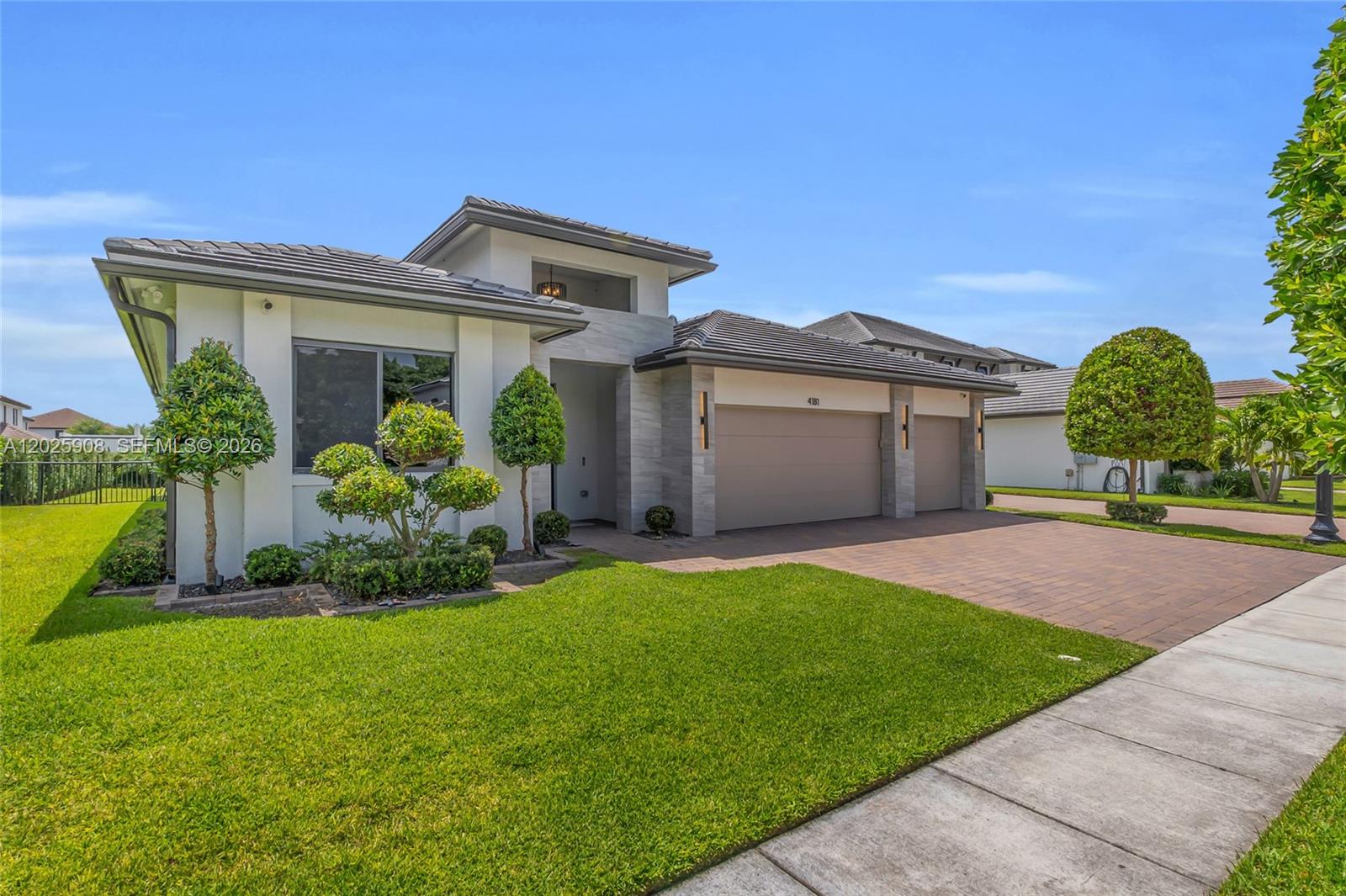 4181 SW 178th Ave