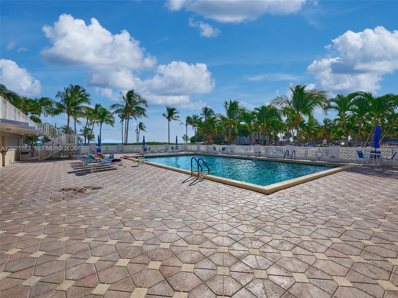 111 N Pompano Beach Blvd Unit: 909