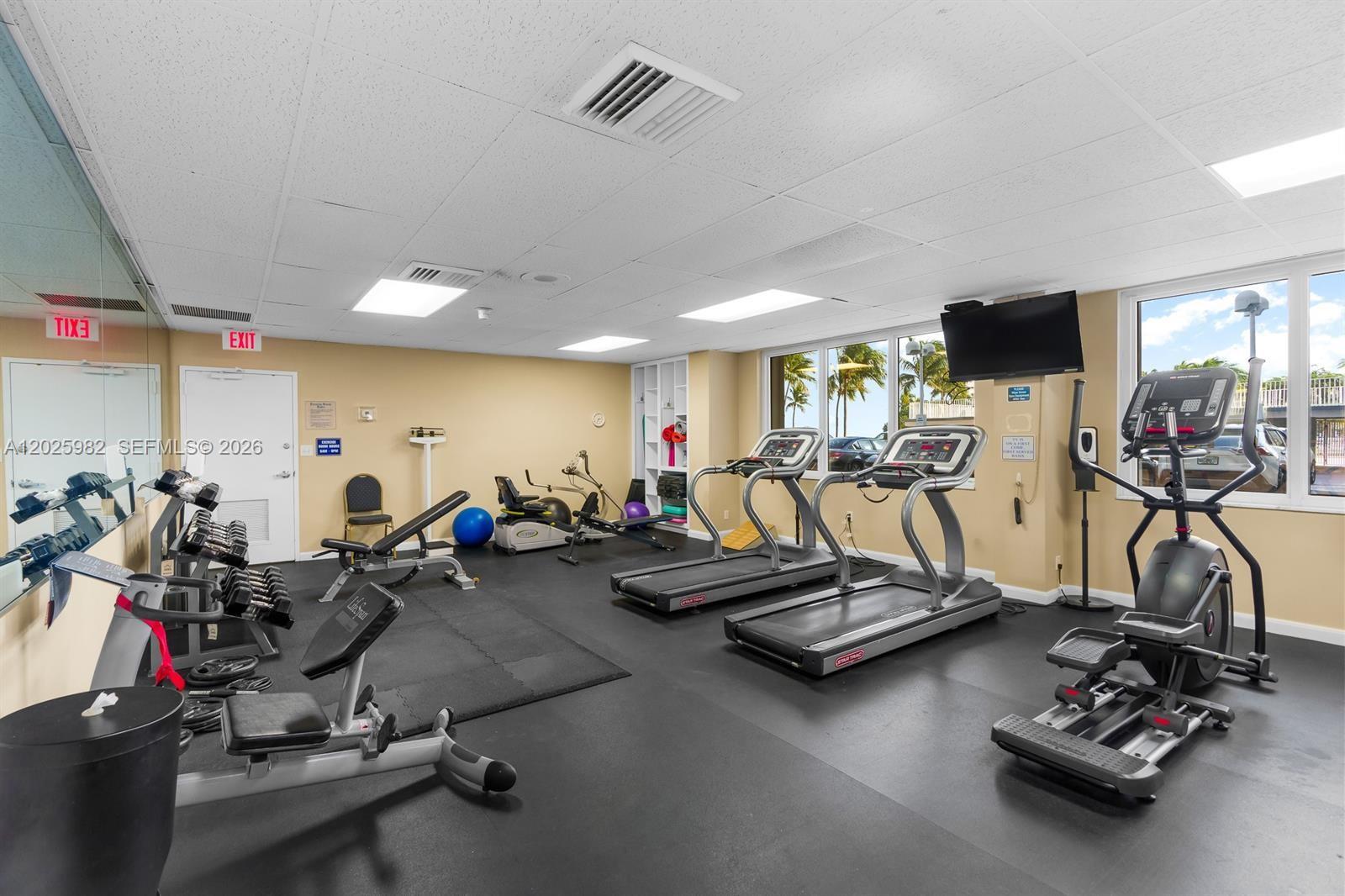 111 N Pompano Beach Blvd Unit: 909