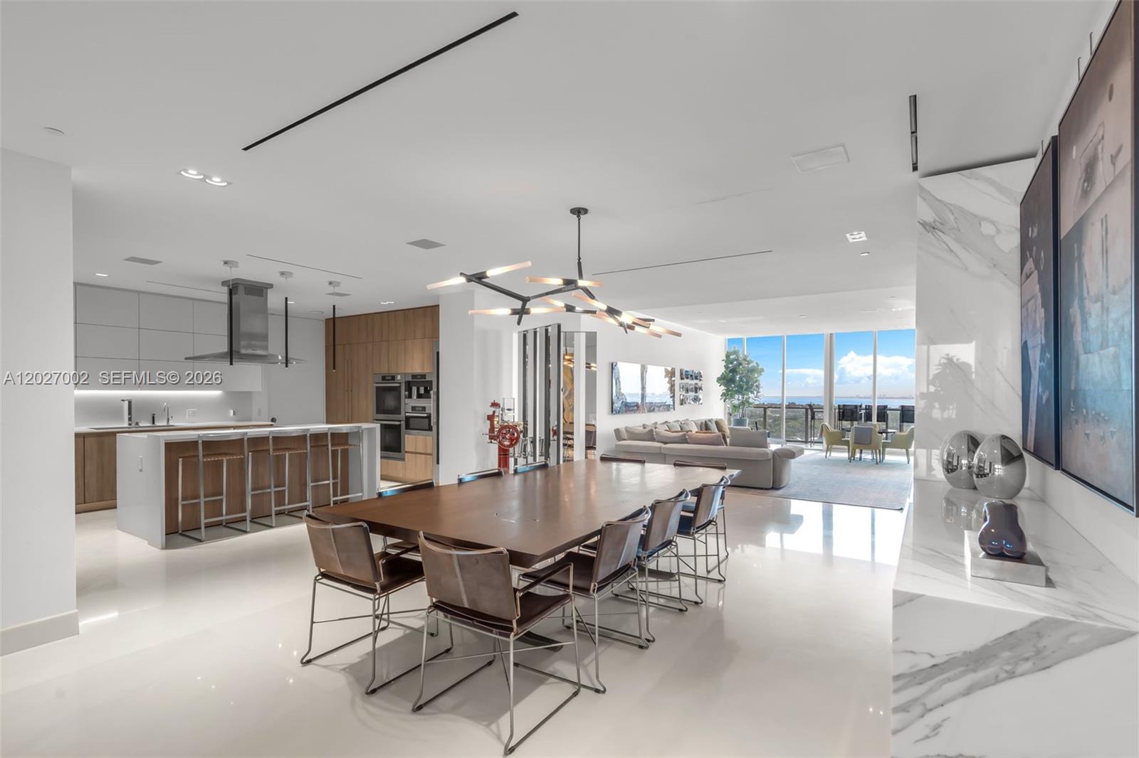 350 Ocean Dr Unit: LPH2N