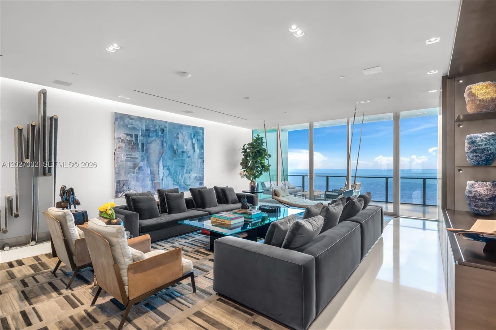 350 Ocean Dr Unit: LPH2N