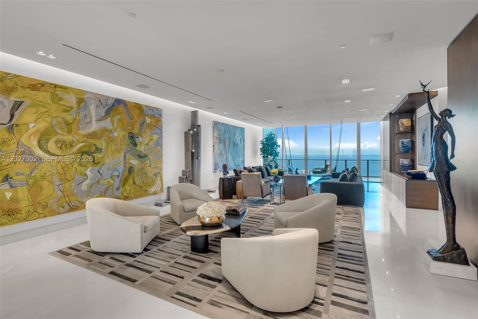 350 Ocean Dr Unit: LPH2N